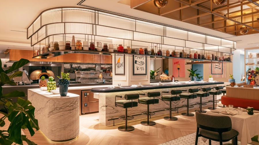 Guest suite — GRMS-controlled climate and lighting