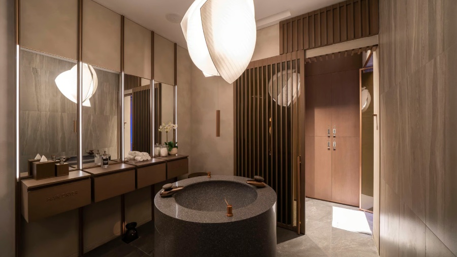 Pool terrace — automated water and lighting systems