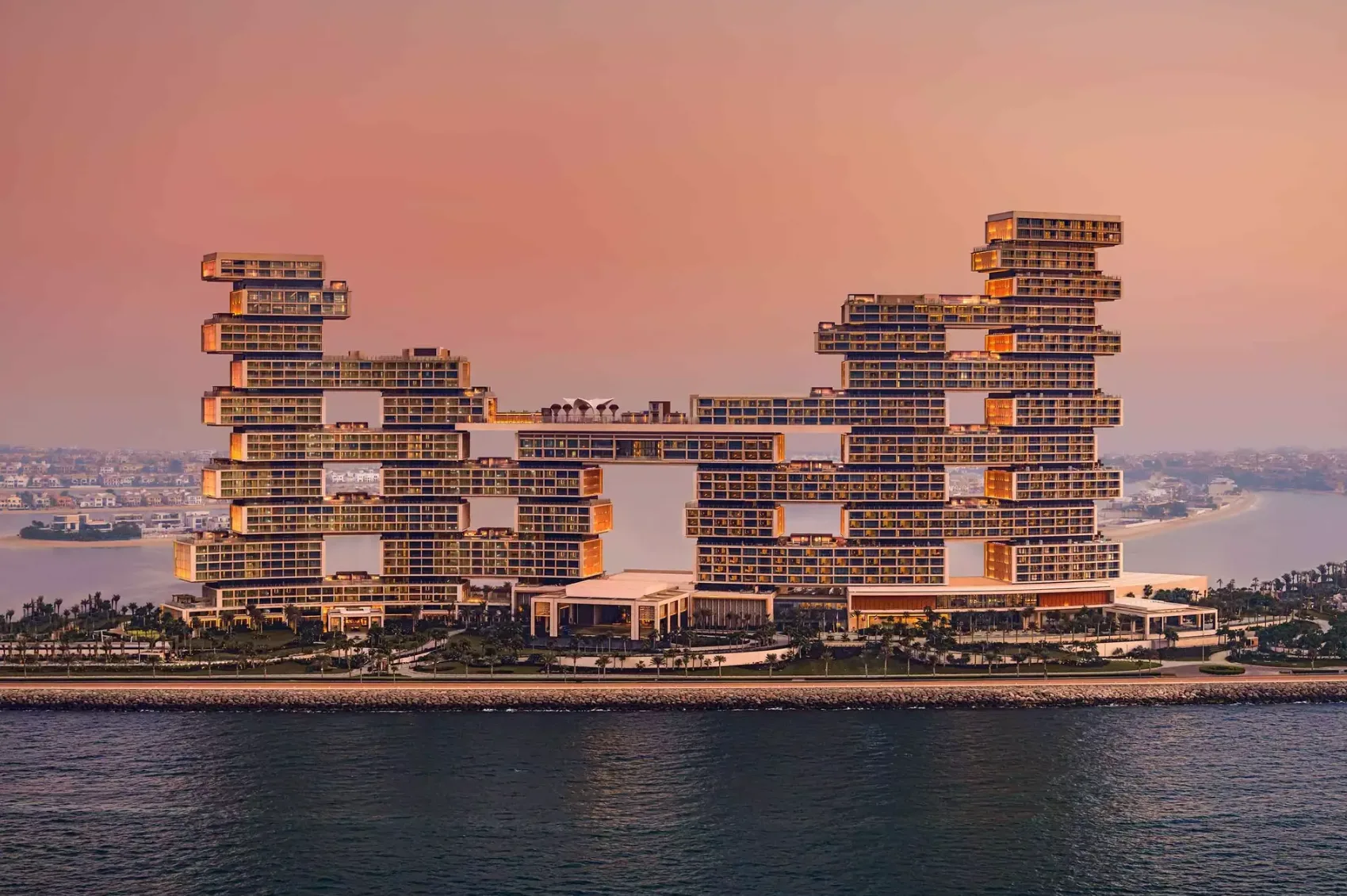 Royal Atlantis — iconic Palm Jumeirah landmark